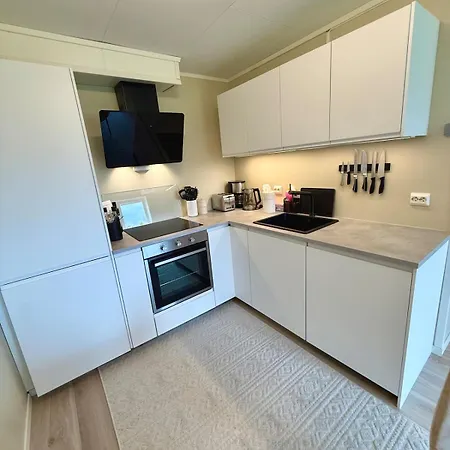דירה Modern Two Bedroom In Prime Location טרומסה